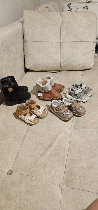 Детская обувь для мальчика или девочки