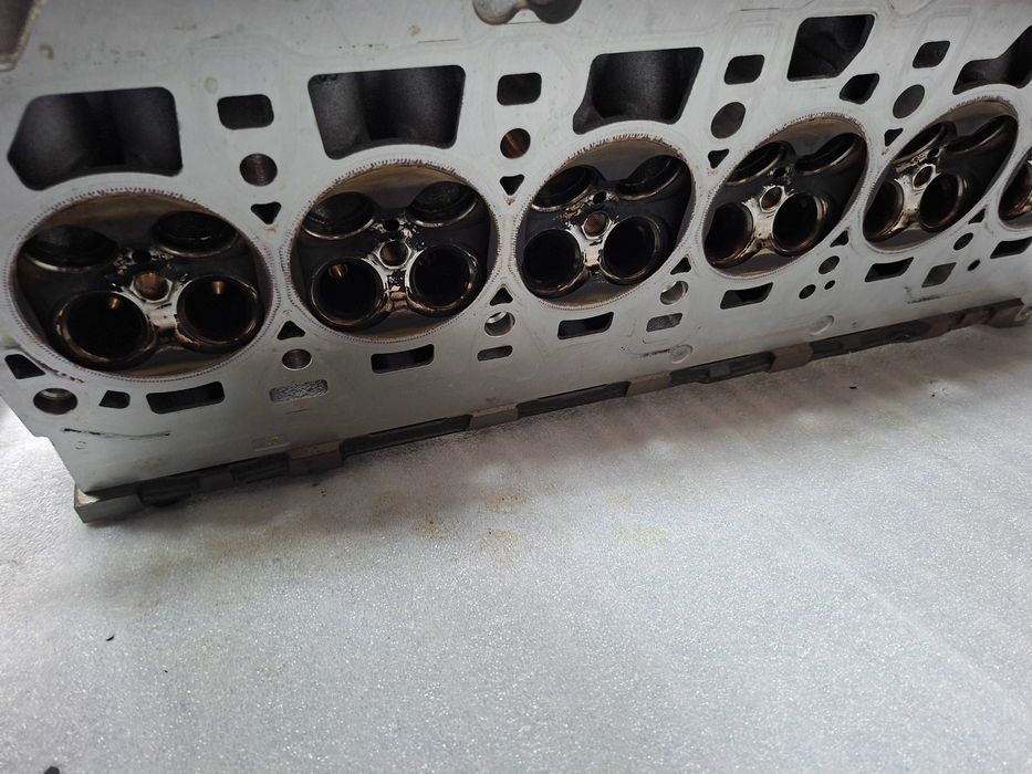 Нова Цилиндрова глава к-т валове B58 B30B BMW G30 G11 G14 G05 G06 4.0i