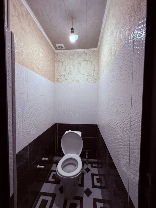 Uy  sotiladi  Navoiy shahri