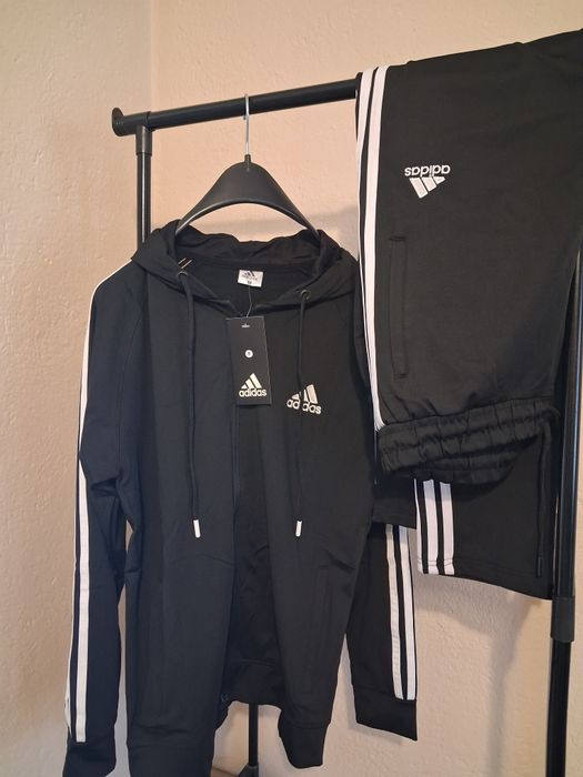 Мъжки екип на Adidas