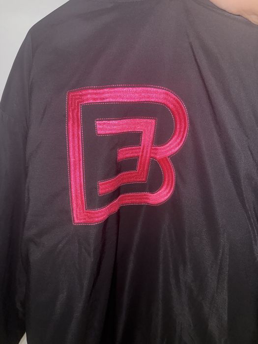 Пррдам пуховики Б/у