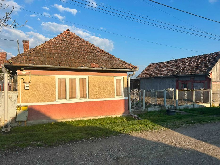 Casă de vânzare în sat Sfântu Gheorghe, jud. Mureș – 15 ari teren