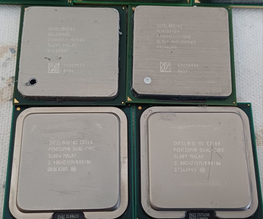 Lot 9 procesoare Intel Pentium Celeron AMD Sempron Athlon