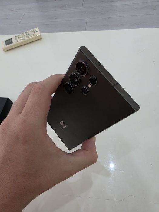 Samsung Galaxy S24 Ultra като нов
