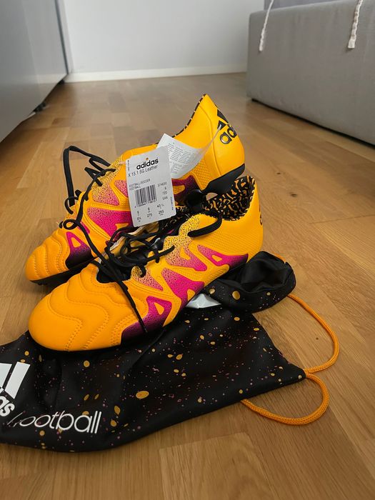 Vând ghete fotbal Adidas noi