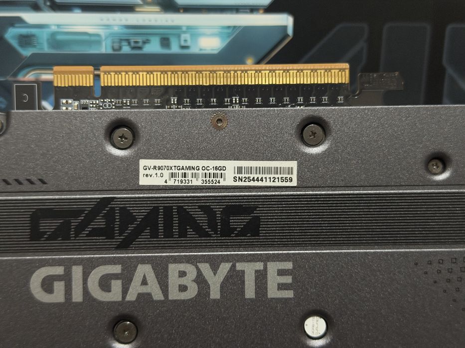RX 9070 XT Gigabyte Gaming OC 16 gb