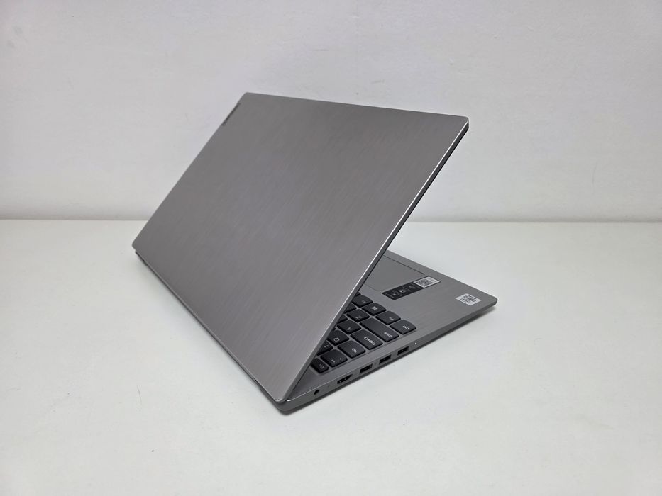 Laptop Lenovo  slim i3 generatie 10 metalic 15,6 FHD .Garantie 1AN
