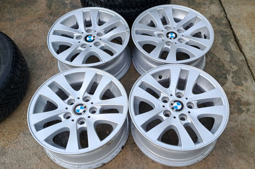 Vând set  jante aluminiu BMW
