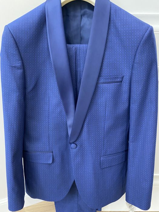 Продам пиджак, смокинг