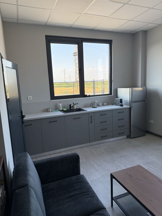 Дава се под наем Склад в с. Драгор, Област Пазарджик - 400 кв.м за 1428 € - Снимка #2