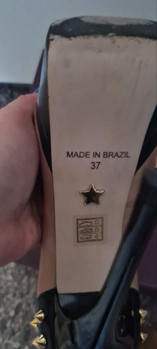 Обувки в много добро състояние и нови 37 номер с висок ток