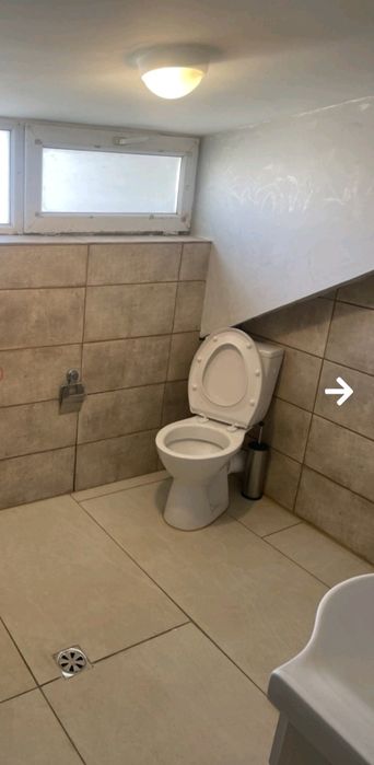 Обзаведен 2 стаен тухлен апартамент в центъра до метро.