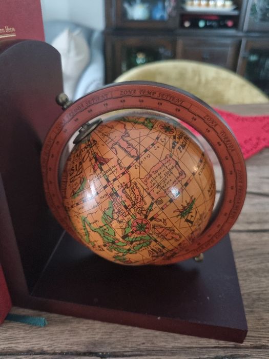 Opritoare/Suporți cărți din lemn