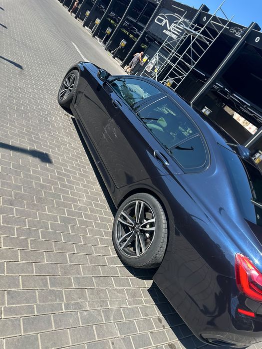 Bmw 730ld 2016 332379 km reali UK mot valabil iunie 2027 log book intreg stare tehnica foarte buns cauciucuri noi revizie efectuata  11000 euro