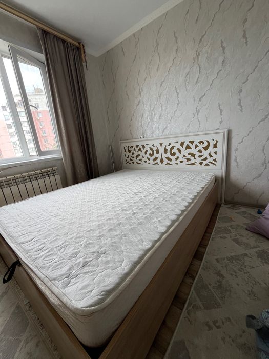 Продам 2х спальную кровать