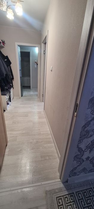 Продаю квартиру 8-й микрорайон  11 дом