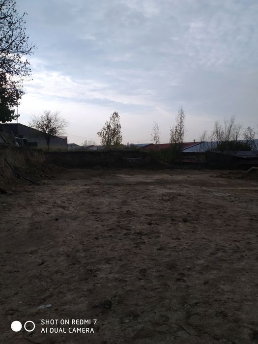 Йер сотилади 10.2 зангиота тумани эшонгузар катортол махала намуна коч