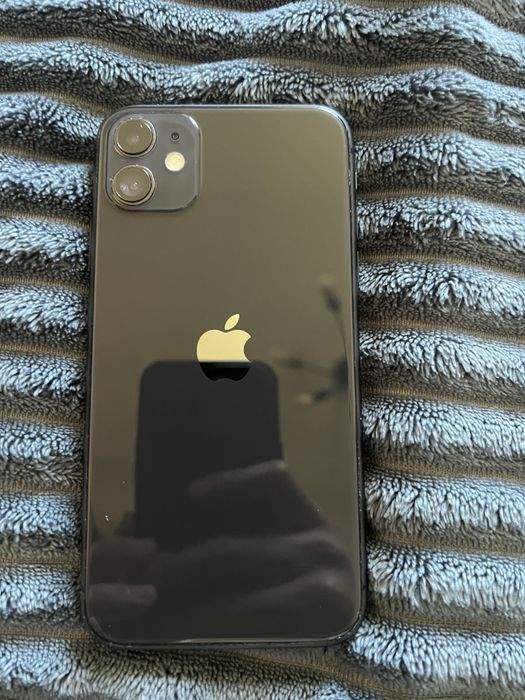 Продам iphone 11 (64gb)
