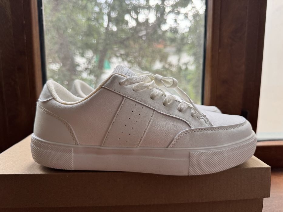 Белые Новые Кроссовки