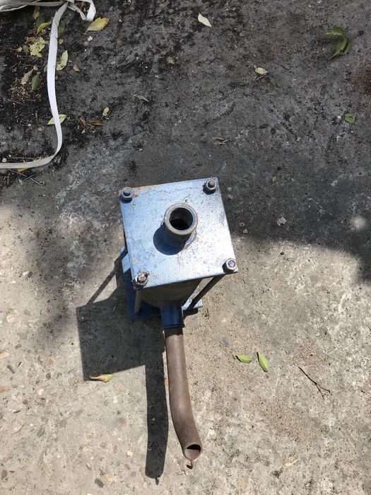 Дачный мотор , воденая помпа