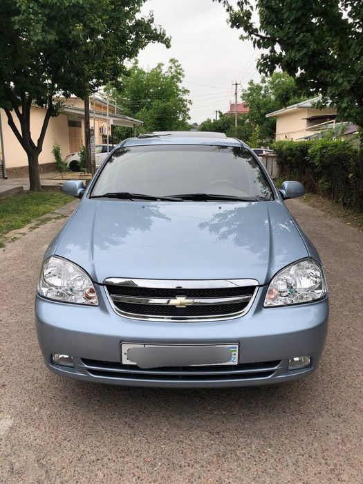 Lasetti 1.6 avtomat delfin