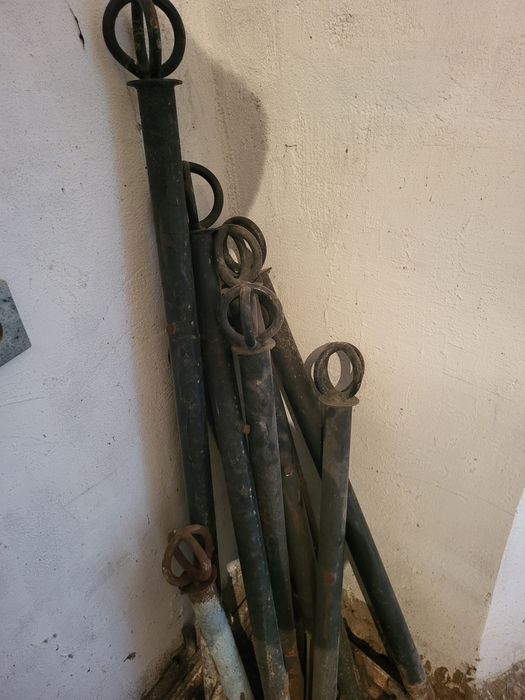 Огорождение, калитка, защита для окон