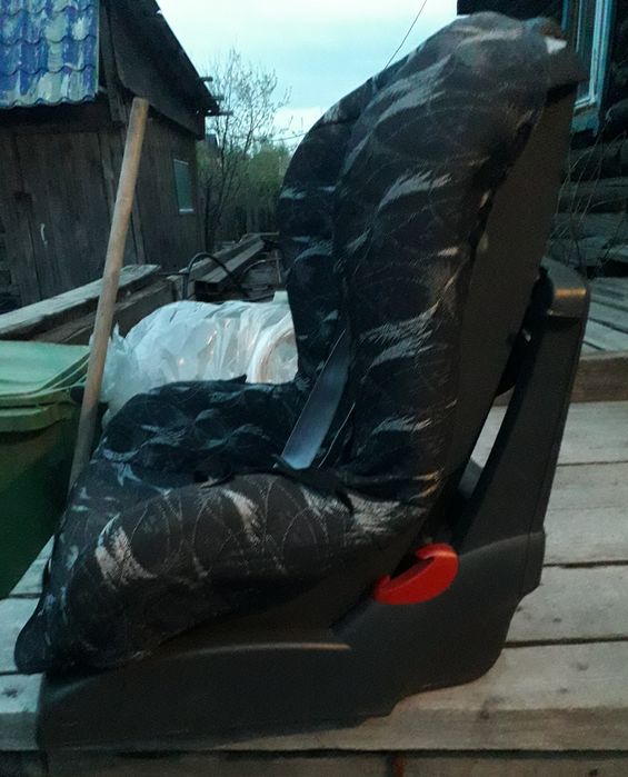 Продам автокресло