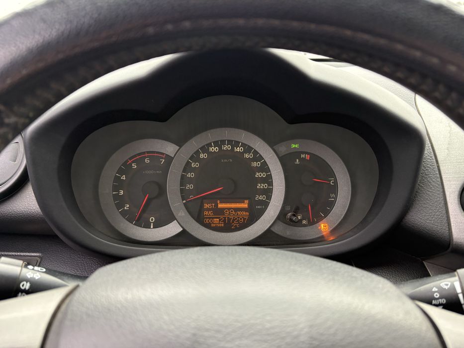 Toyota rav4 ,an 2012 , km reali , fara accident