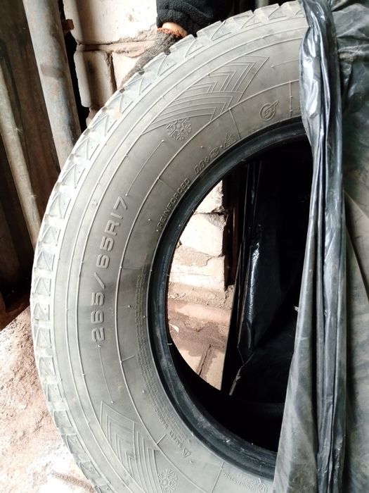 Продам Шина 265/65R17