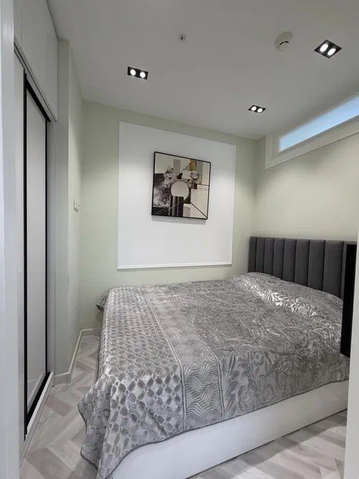 Срочно продаю 2 ком  Жк Nest One