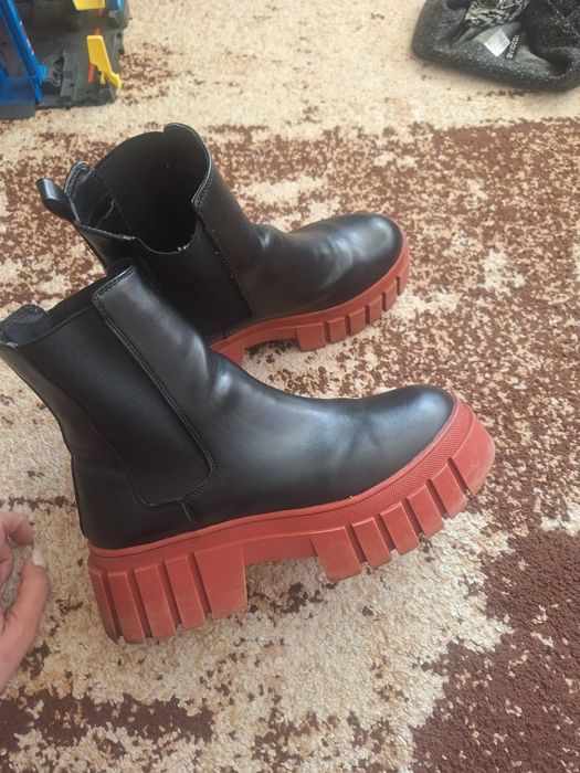 Дамски боти Buffalo естествена кожа и други боти 40 номер