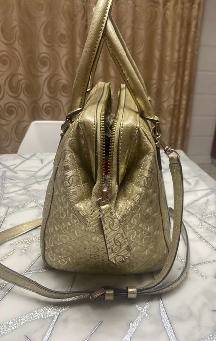 Guess originala auriu