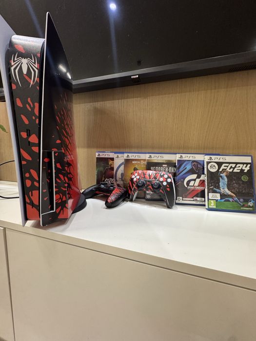 Пс5 б/у  шесть игр плюс два джостика