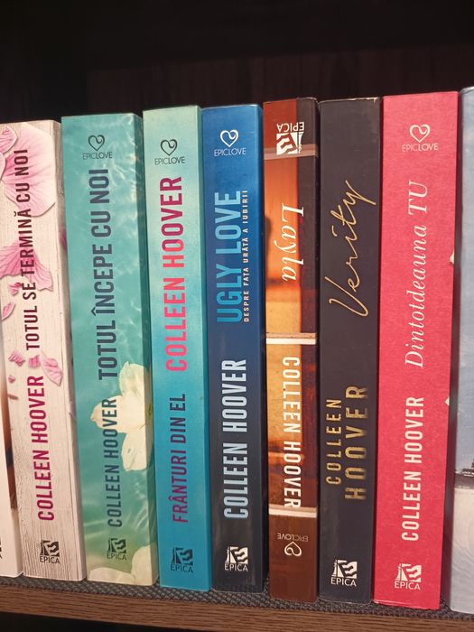 Carti Colleen Hoover