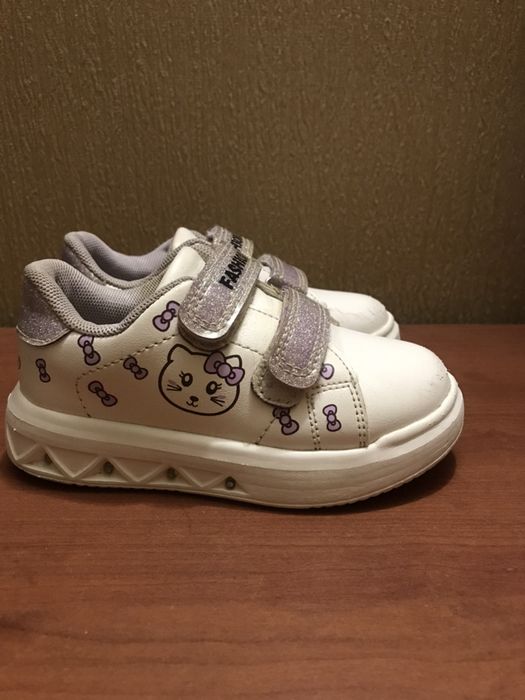 Обувь для девочки