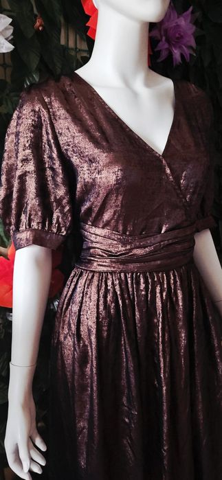 луксозна официална рокля в бронз на Promod