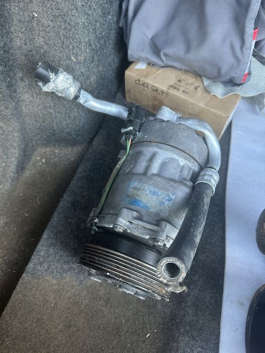 Продам компрессор кондиционера