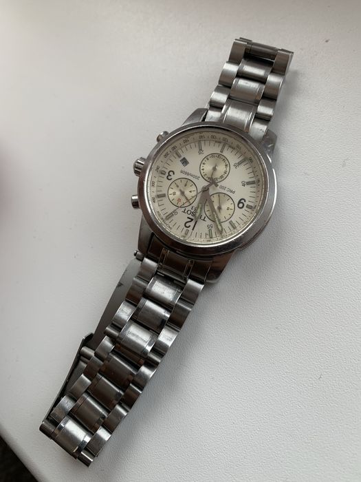 Продам часы TISSOT 1853