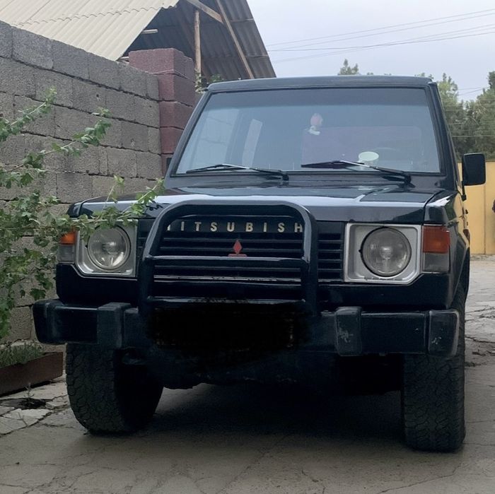 Митцубиси  Паджеро 1