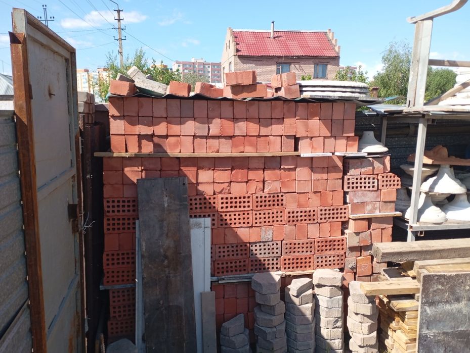 Кирпич новый полуторка