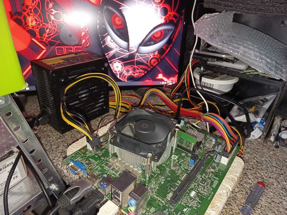 Kit light gaming AM4, placa baza B350 + cpu APU + 16gb ddr4 o singura placuta, video integrat Radeon R7