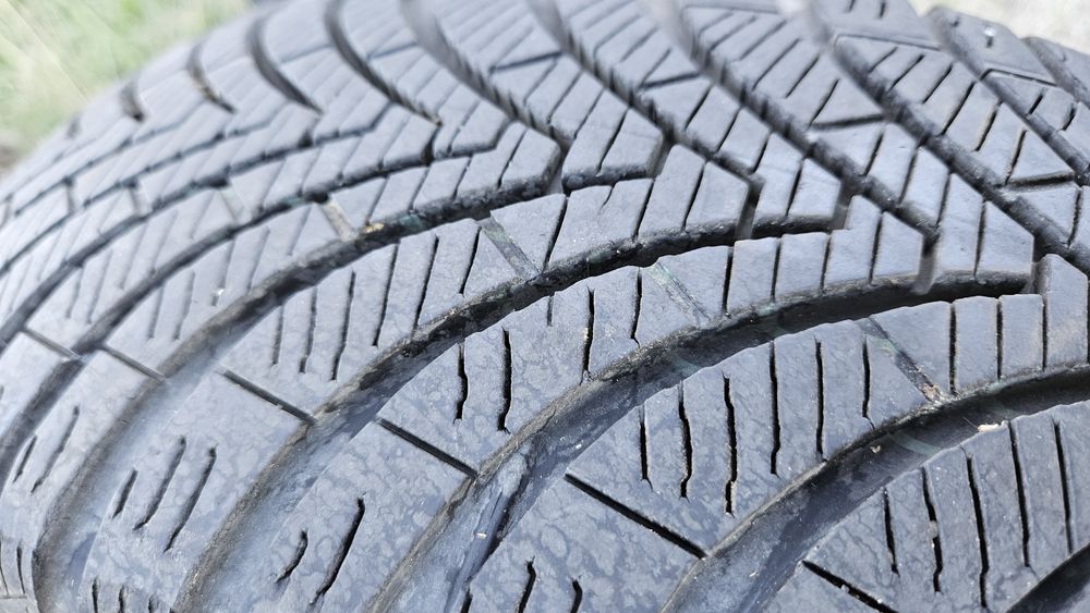 2бр гуми 195 65 15 дот 23 кумхо