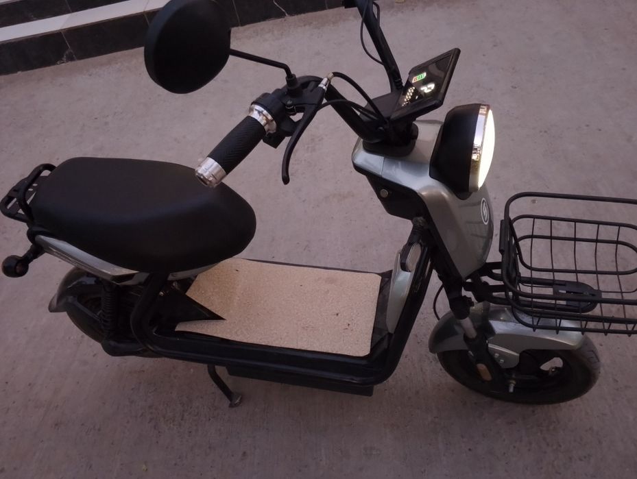 Elektron skuter sotiladi