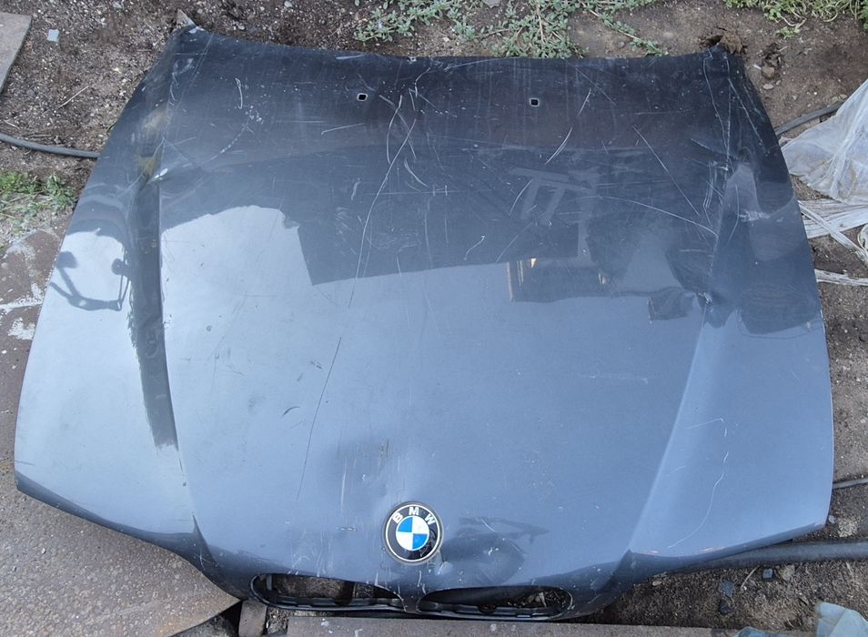 Капот на бмв е39