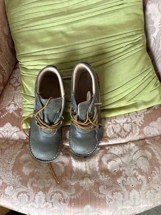 Converse, UGG, Kickers, North face