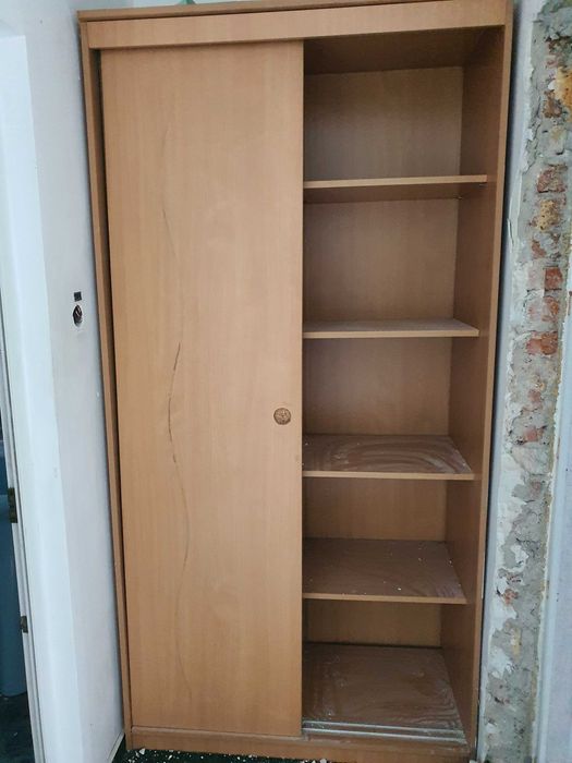 Dulap cu oglinda si masuta bar