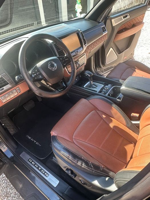 Vând Ssangyong Rexton 2.2 e-xdi 2019 Sapphire înmatriculat