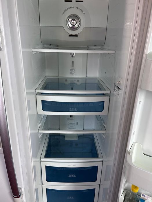 Холодильник белый