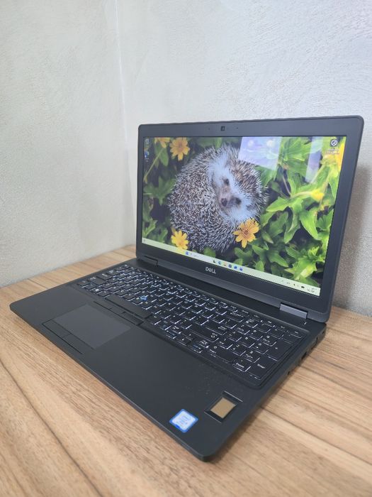 Лаптоп Dell Latitude 5590, i5-8th, 8GB RAM, 256GB  NVMe, 15.6"