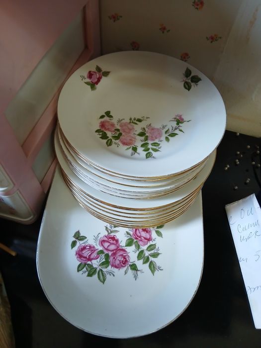 Продам столовый набор